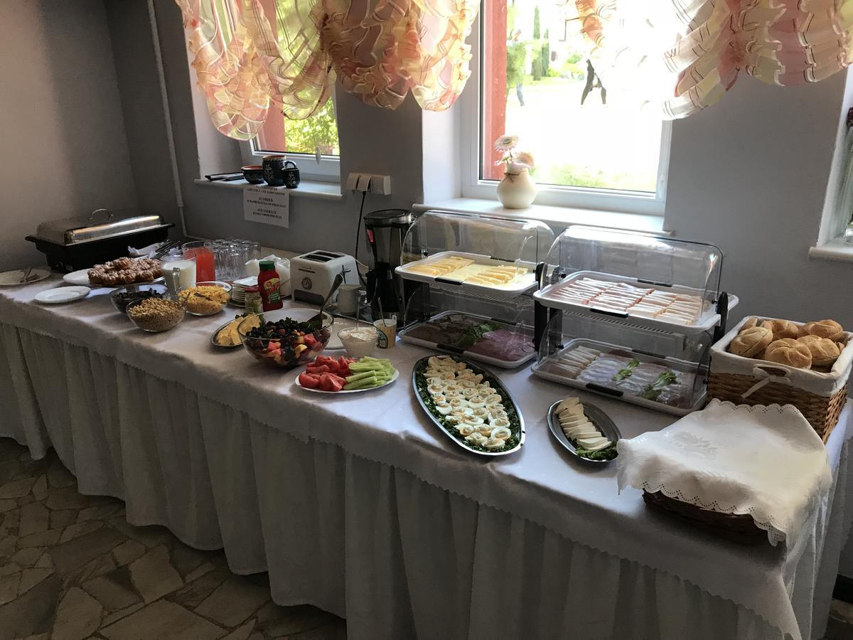 Altona Bed & Breakfast Wladyslawowo Bagian luar foto